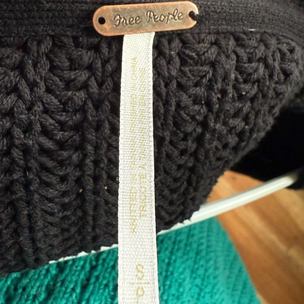 Free People Black Knit Sweater - Picture 4 of 4